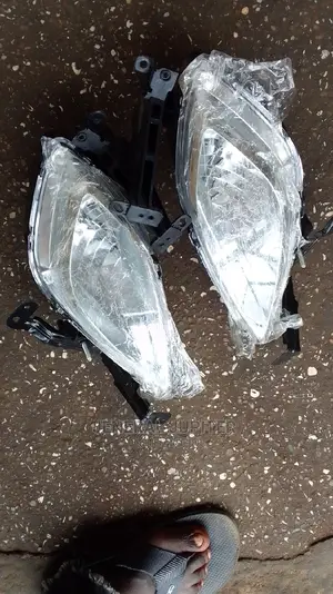 Hyundai Elantra 2012 Foglight Pair.