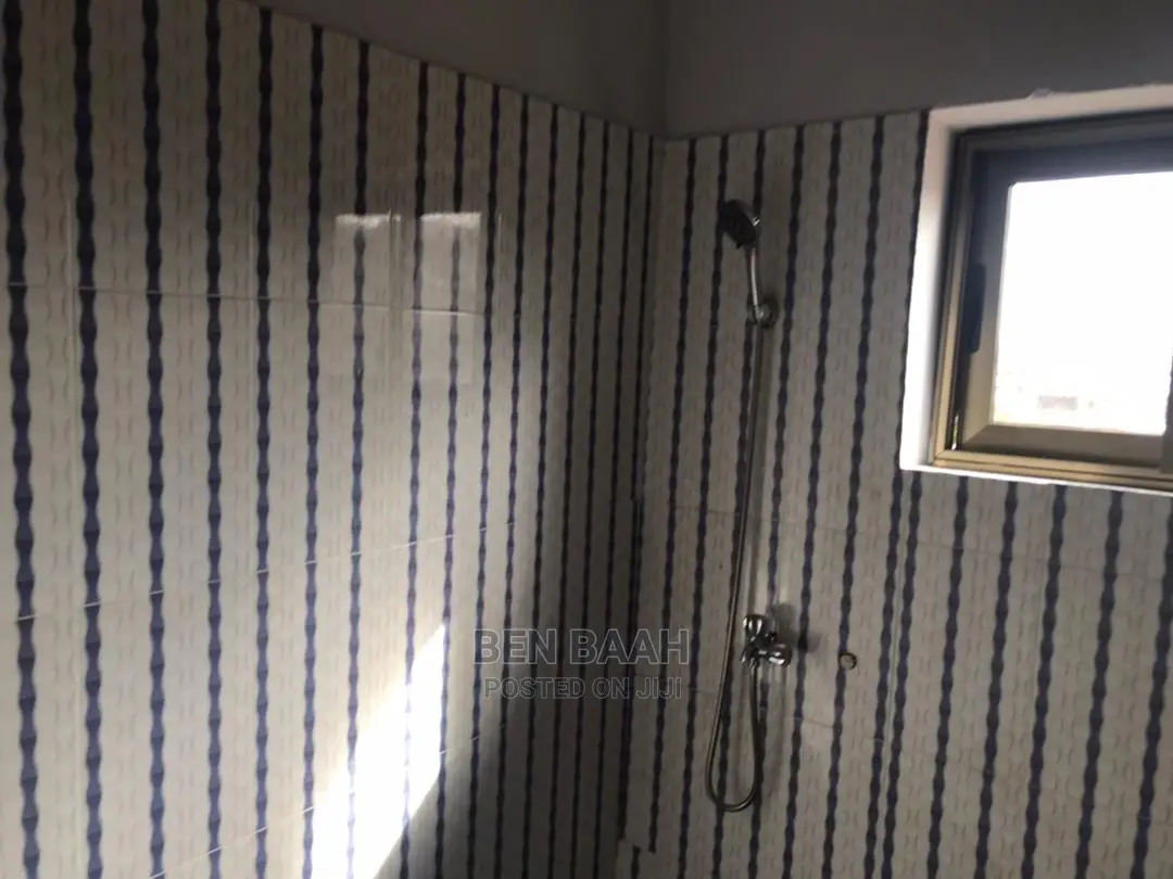1bdrm Block of Flats in Ben Properties, Pillar 2 for rent