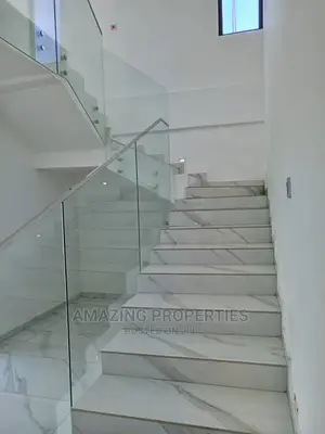 4bdrm House in East Legon for Sale