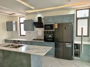 4bdrm House in East Legon for Sale