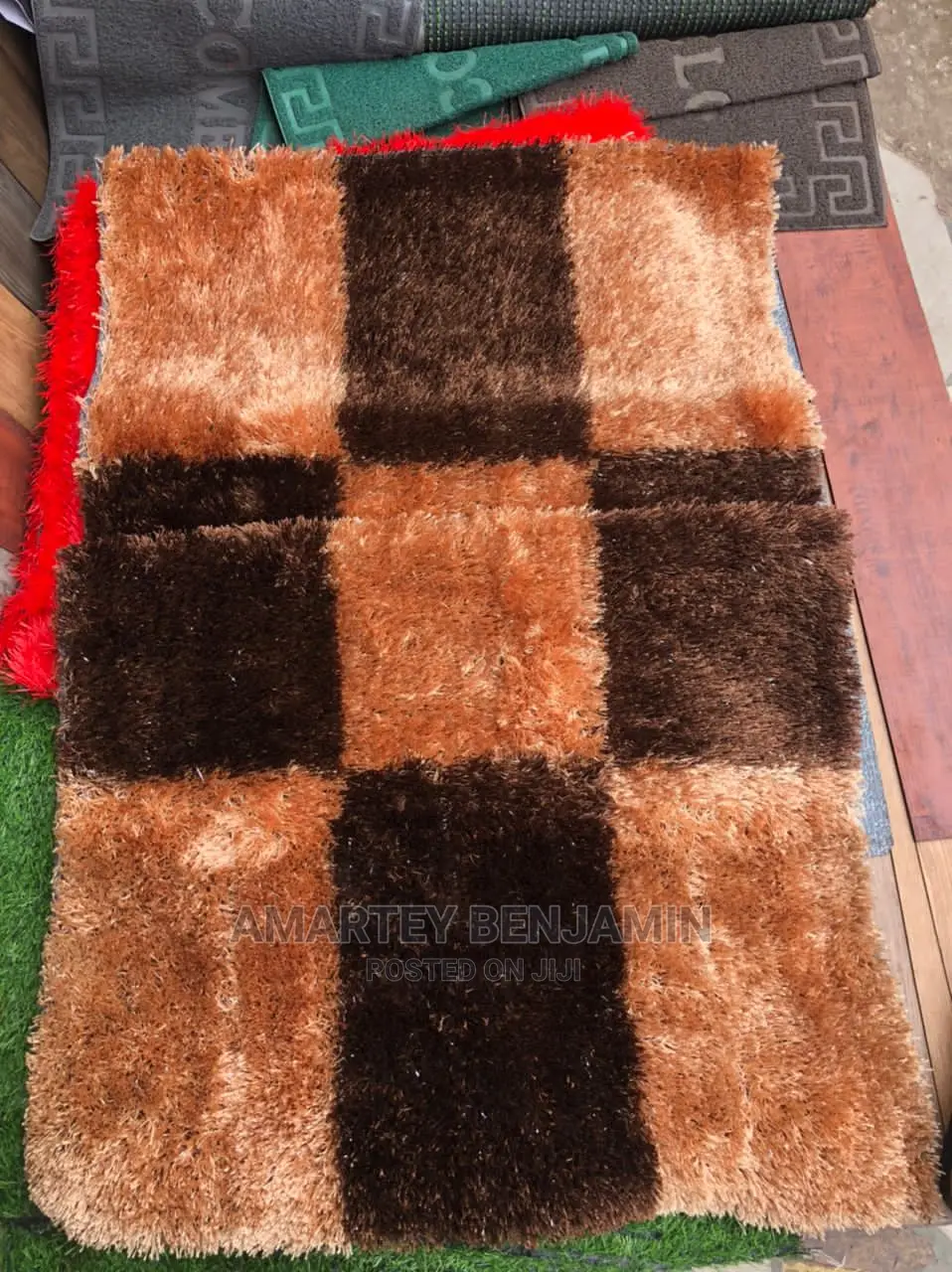Center Carpet