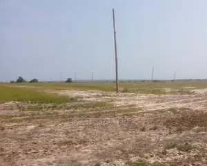 First- Class Lands Close to the Beach