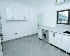 5bdrm House in Spintex for Sale