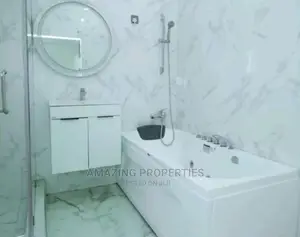 5bdrm House in Spintex for Sale