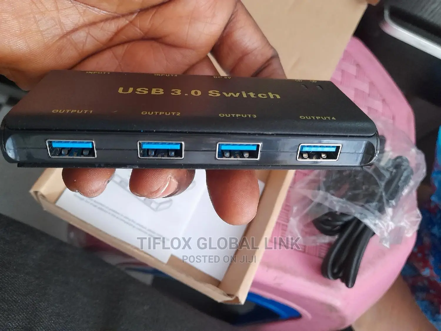 USB 3.0 Switch/Selector 2in 4out