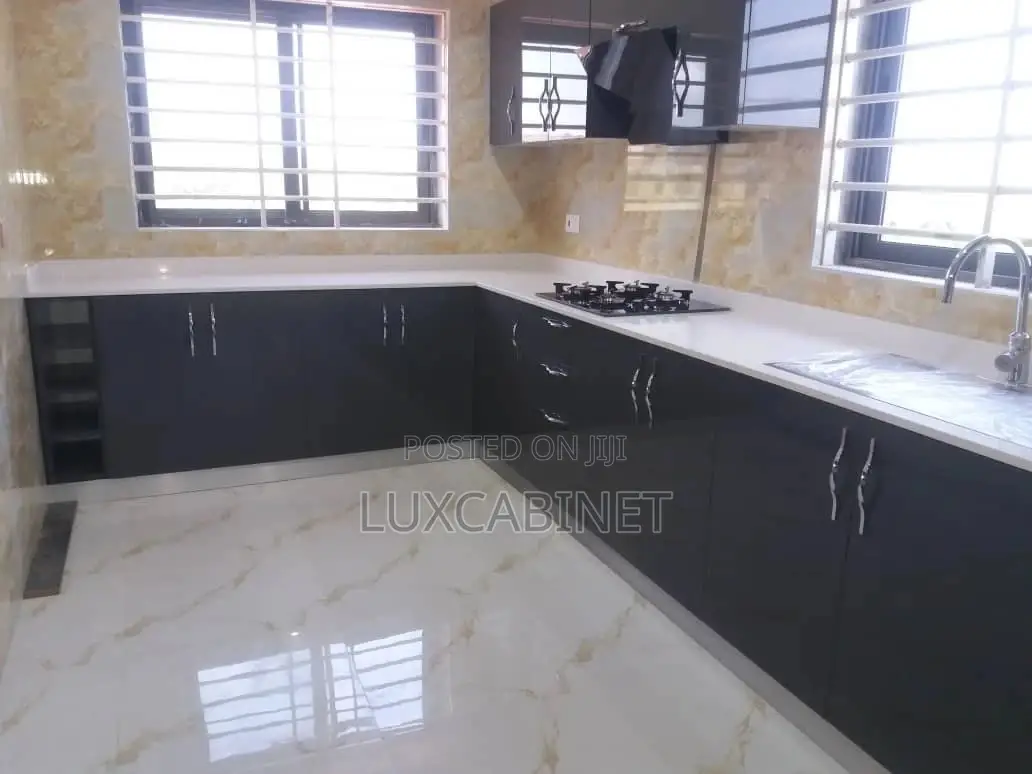 High Quality Kitchen Cabinets