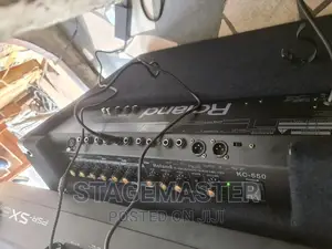 Roland Keyboard Combo Kc-550