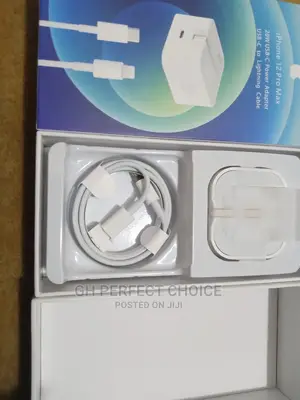 Top Type C iPhone Charger 3 Pin