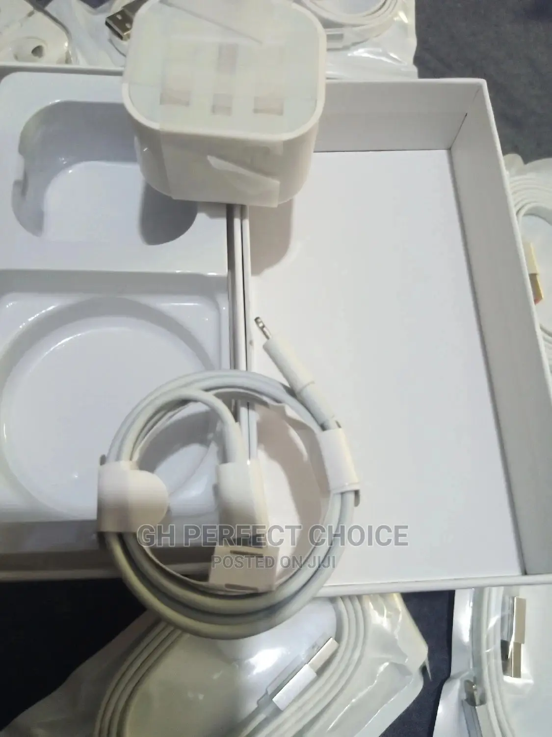 Q iPhone Type C Charger Three Pin