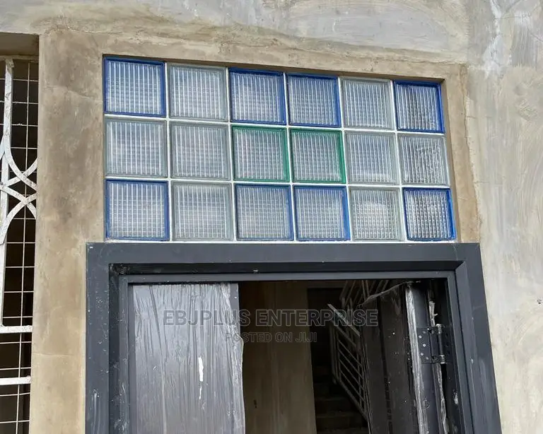 Professional Glass Blocks Installer/Installation