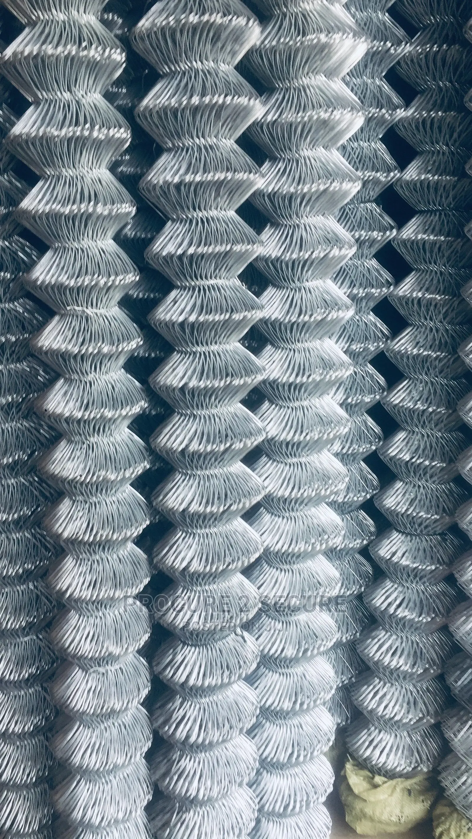 Galvanized Chainlink Wire Mesh Fence
