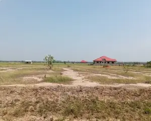 Superlative and Perfect Lands for Sale