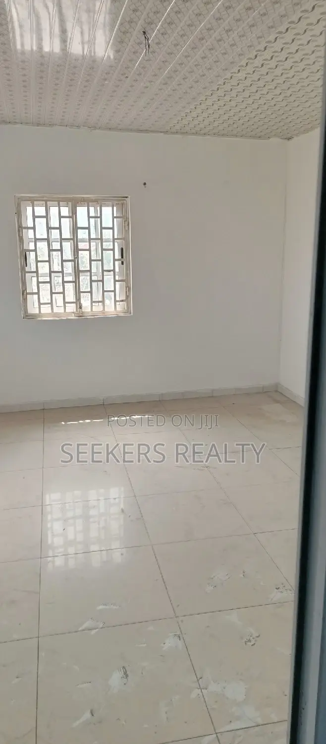 3bdrm Apartment in Seekers Realty, Osu for rent