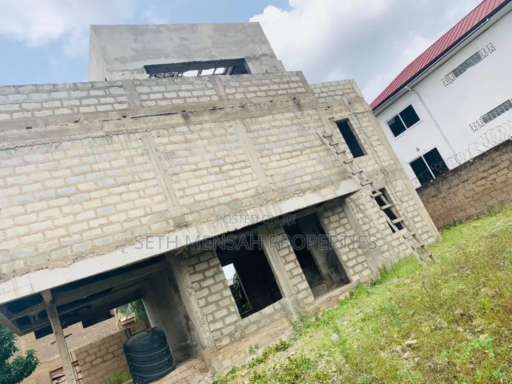 4bdrm House in 4 Bedroom Town House for Sale