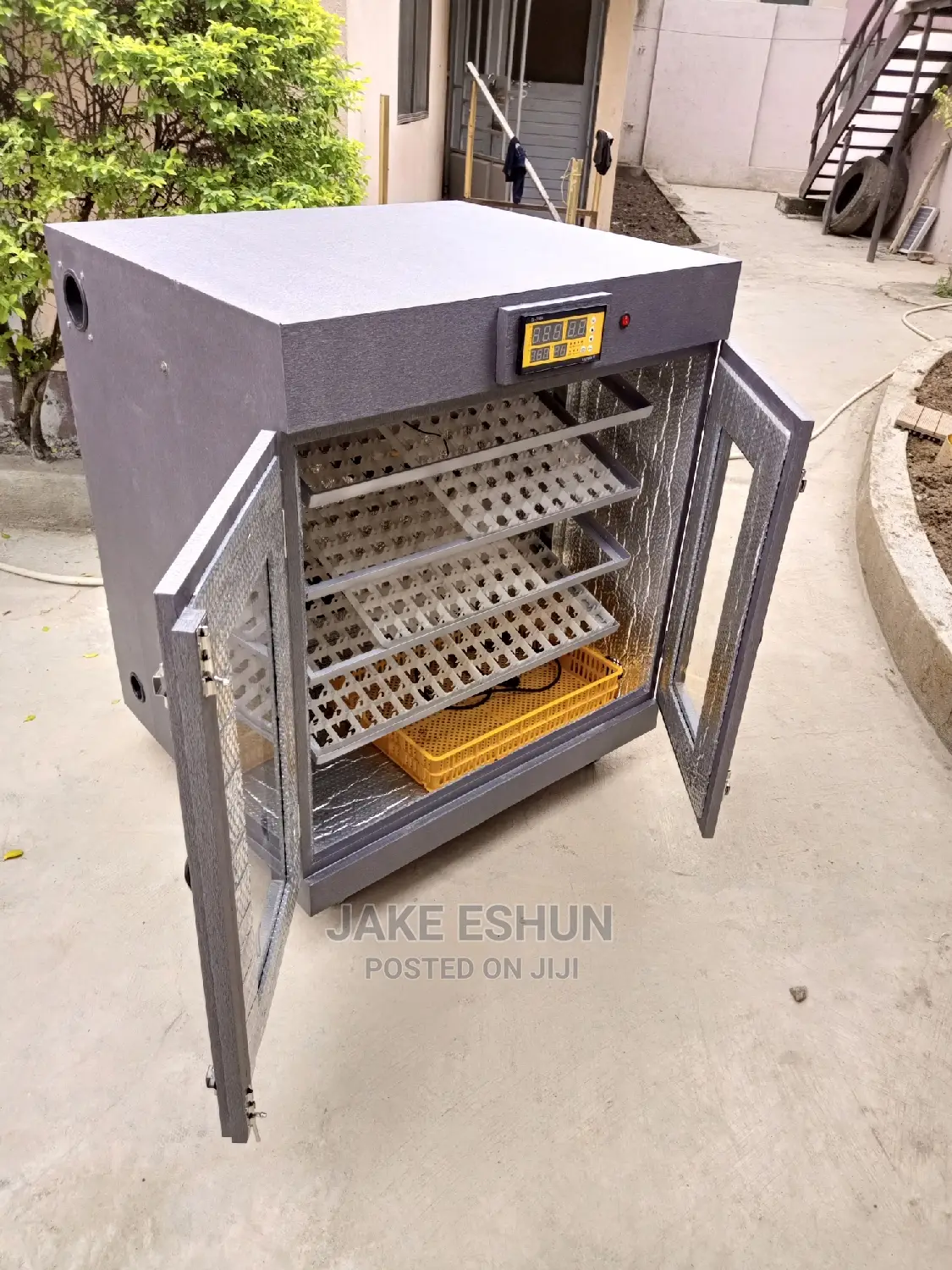 High Quality Incubator