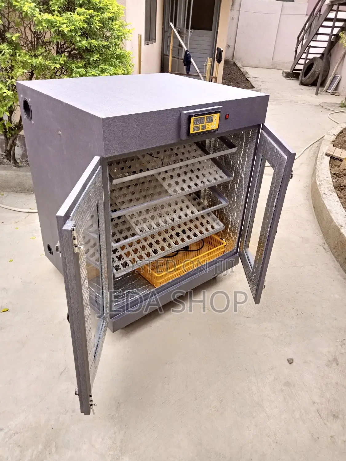 High Quality Incubator