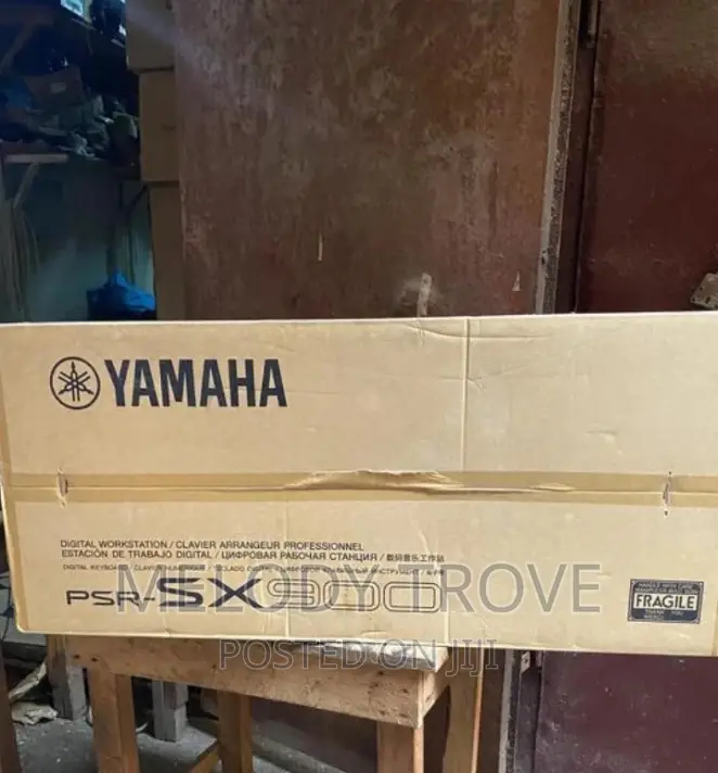 Yamaha PSR-Sx900 Digital Workstation/Arranger Keyboard