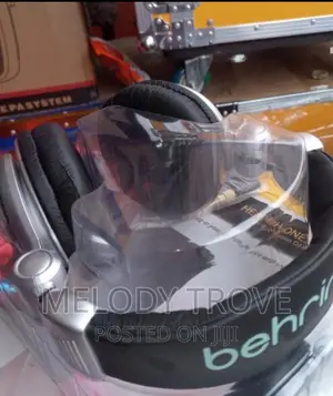 Behringer Headphones (Hpx 2000)