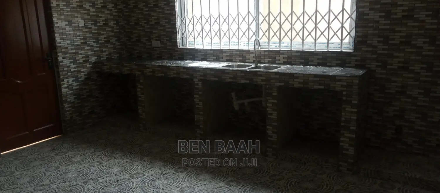 2bdrm Apartment in Ben Properties, ECOMOG for rent