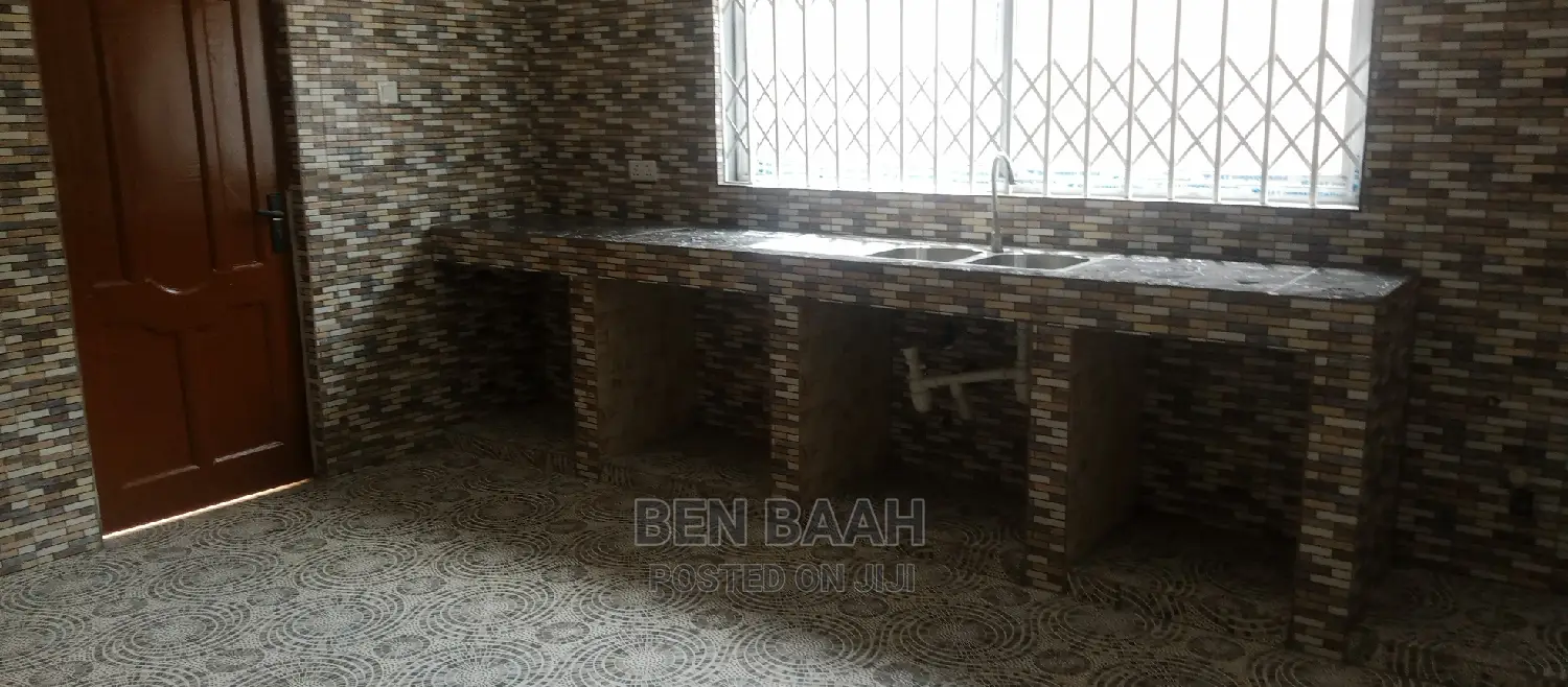2bdrm Apartment in Ben Properties, ECOMOG for rent