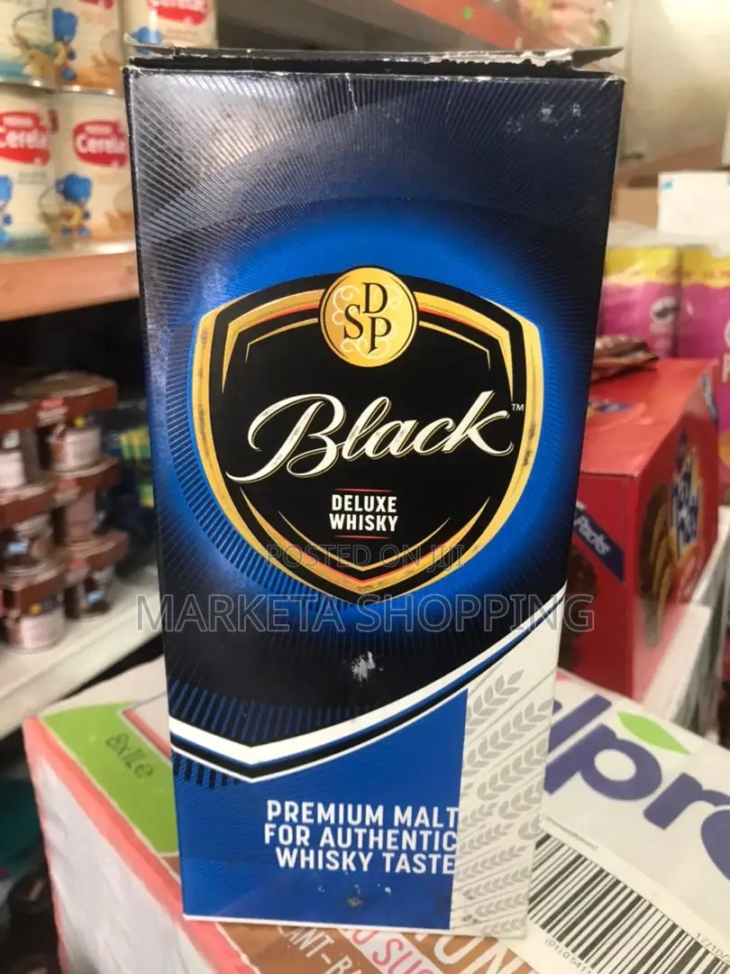 Black Deluxe Whisky 750ml