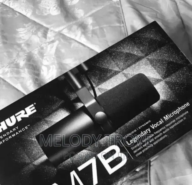 Shure Sm 7B Vocal Dynamic Microphone (Studio Microphone)