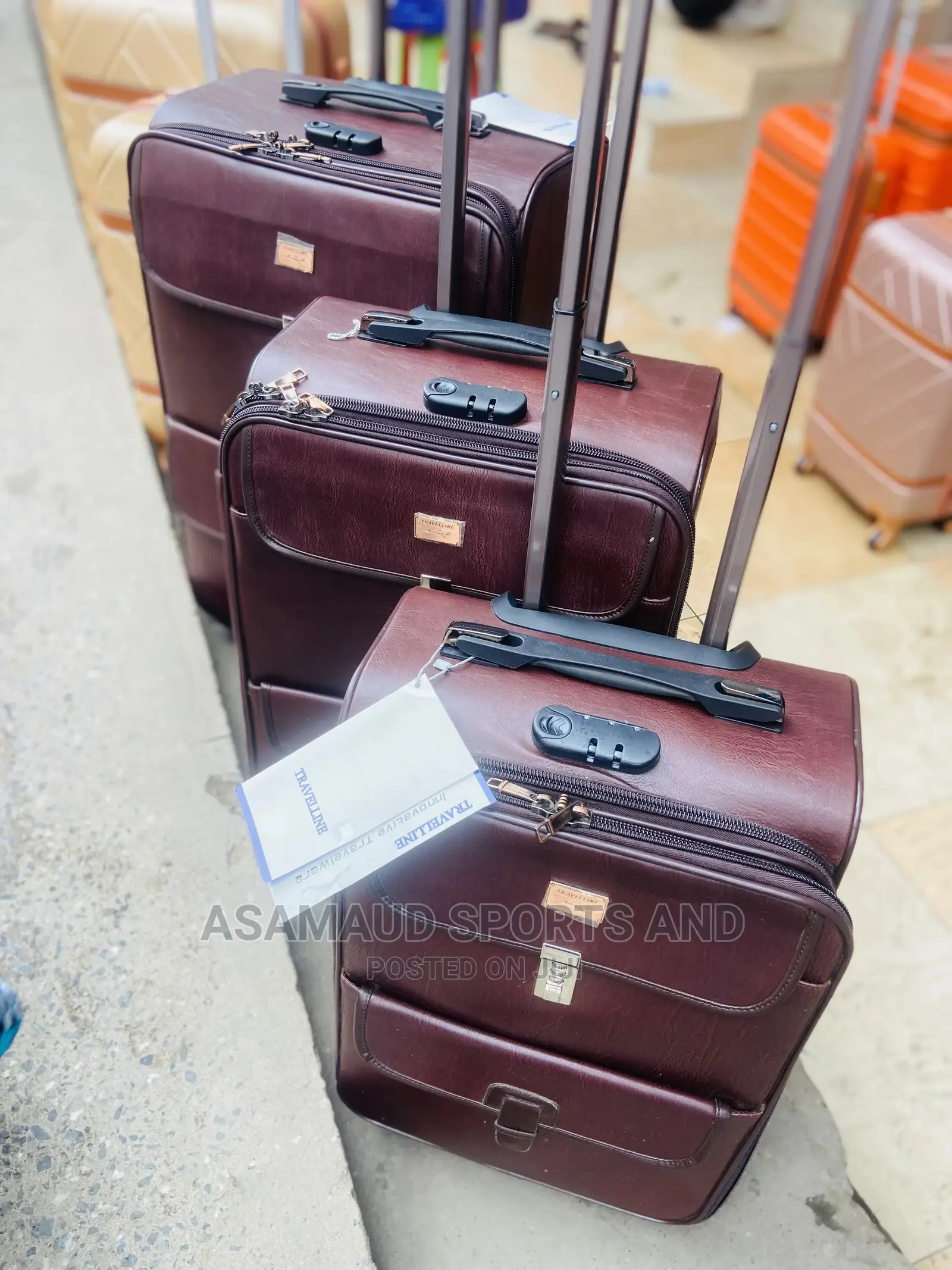 Set of Leather Travelling Bags at Cool Price