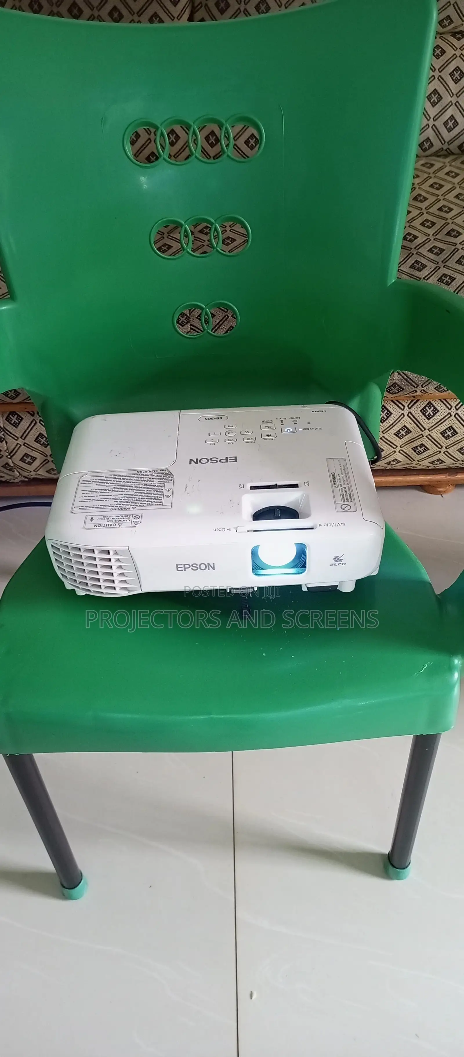 Projector and Screen Rent(Amount Per Use/Day