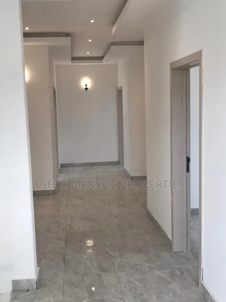 4bdrm House in 4 Bedroom House For, East Legon for Sale