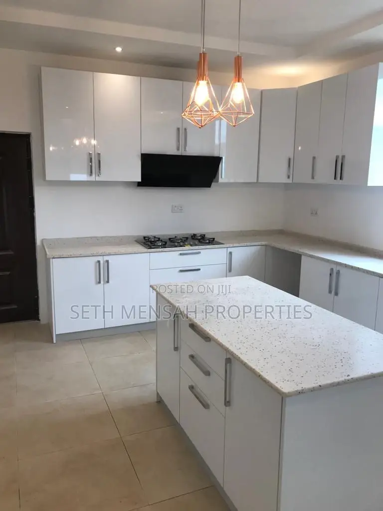 4bdrm House in 4 Bedroom House For, East Legon for Sale