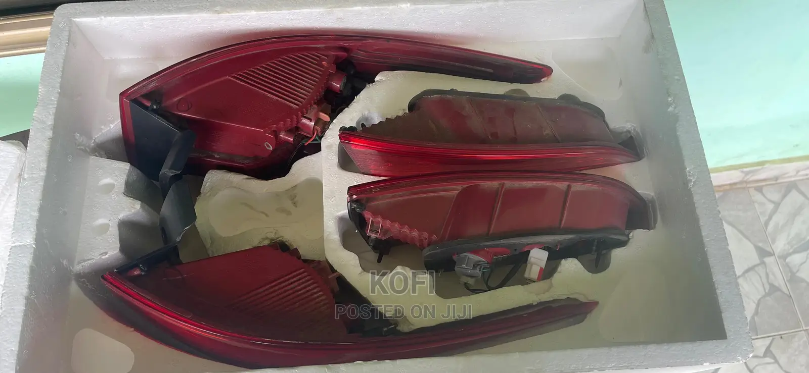 2013-2016 Hyundai Santa Fe Tail Light Assembly