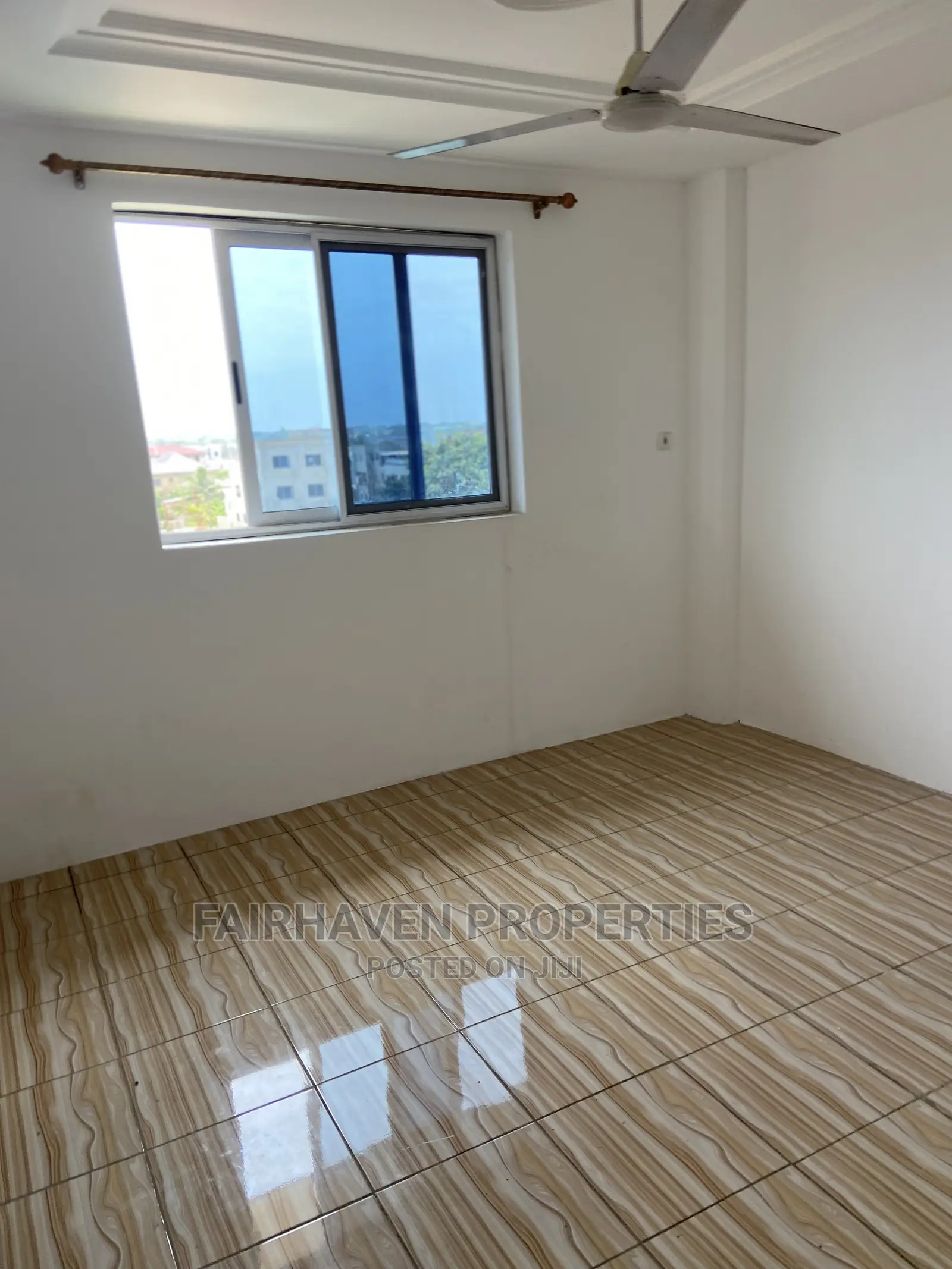 2bdrm Apartment in Tseaddo / Trade Fair, Accra Metropolitan for rent