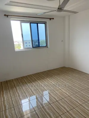 2bdrm Apartment in Tseaddo / Trade Fair, Accra Metropolitan for rent