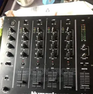 Numark M6 USB - 4 Channel DJ Mixer