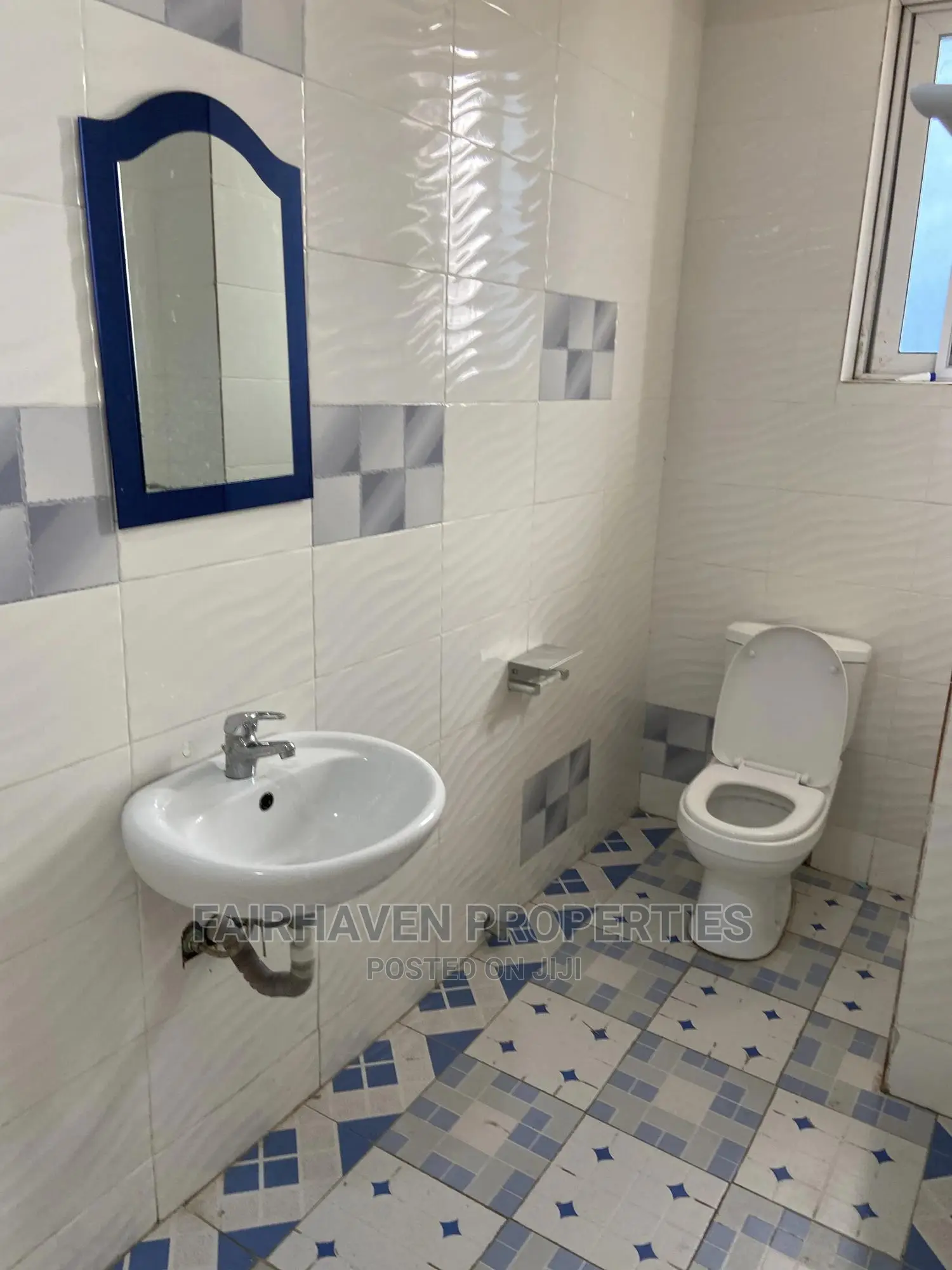 2bdrm Apartment in Tseaddo / Trade Fair, Accra Metropolitan for rent