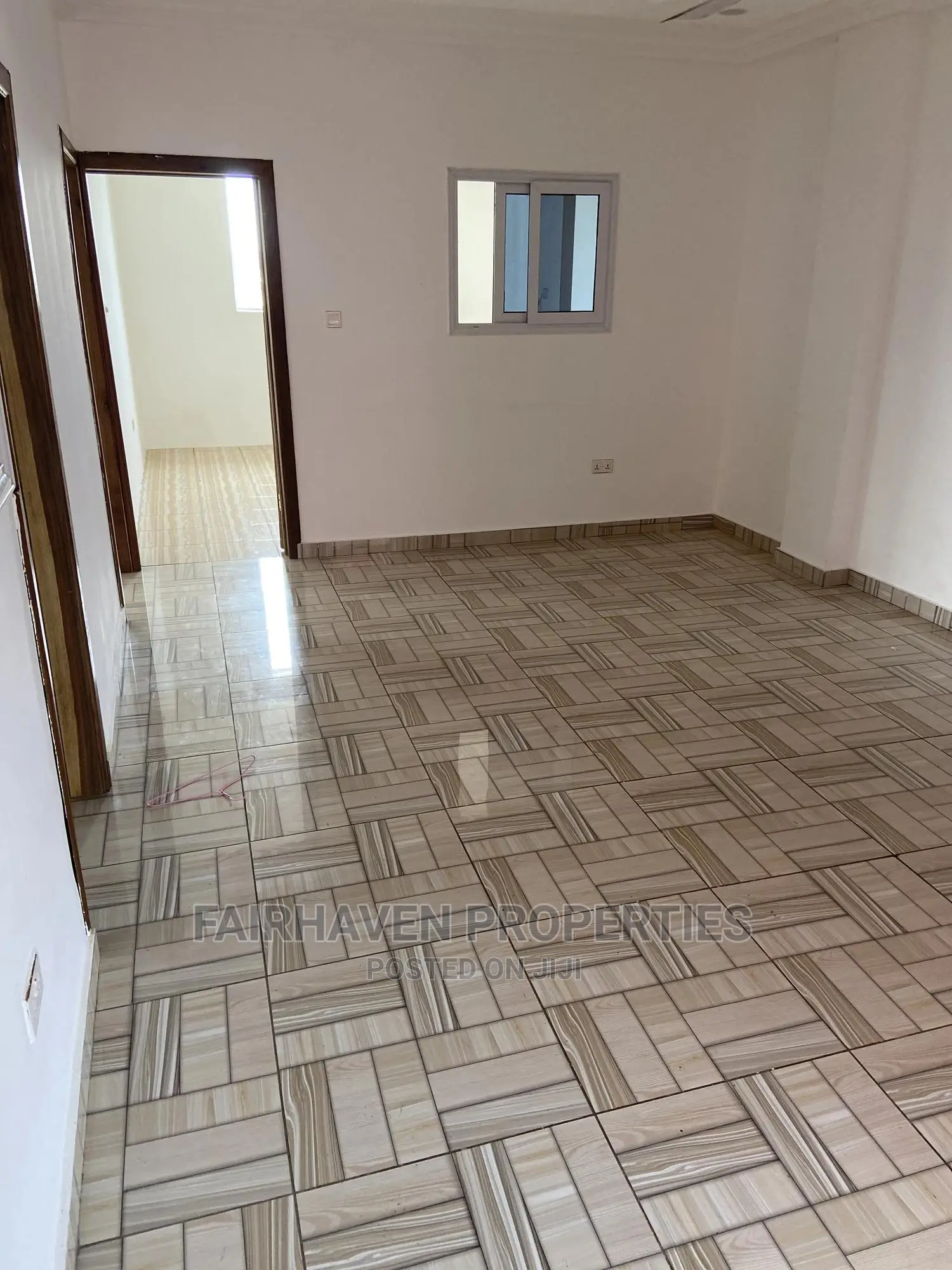 2bdrm Apartment in Tseaddo / Trade Fair, Accra Metropolitan for rent