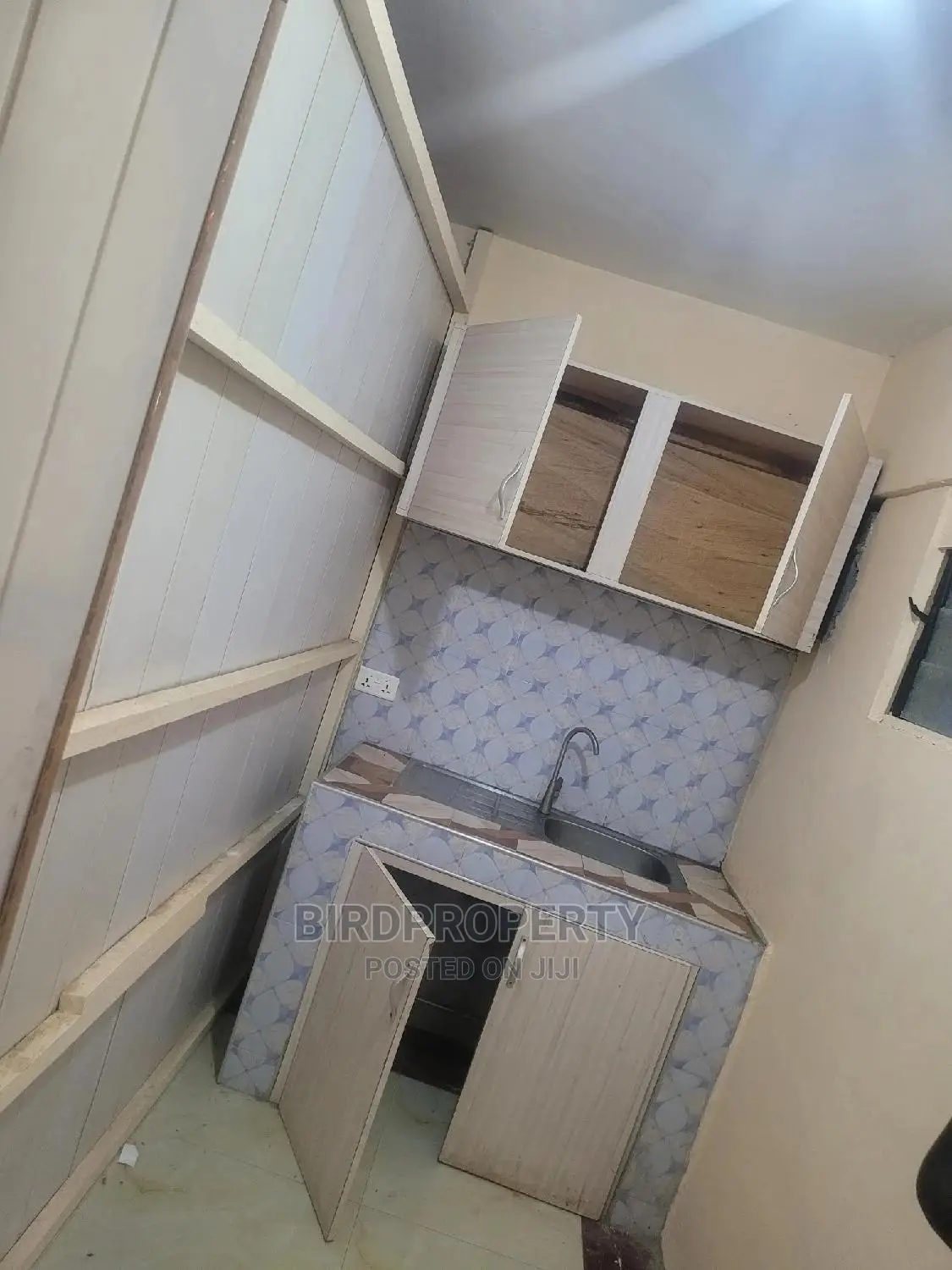 1bdrm Apartment in Birdproperty, New Town for rent