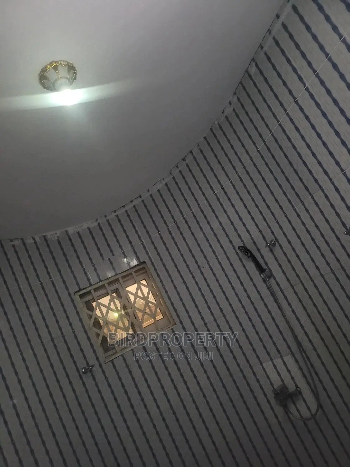 1bdrm Apartment in Birdproperty, New Town for rent