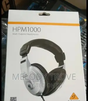 Behringer HPM 1000