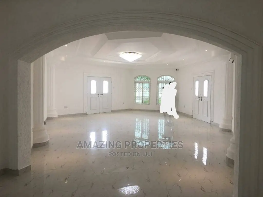 5bdrm House in East Legon for Sale