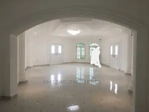 5bdrm House in East Legon for Sale