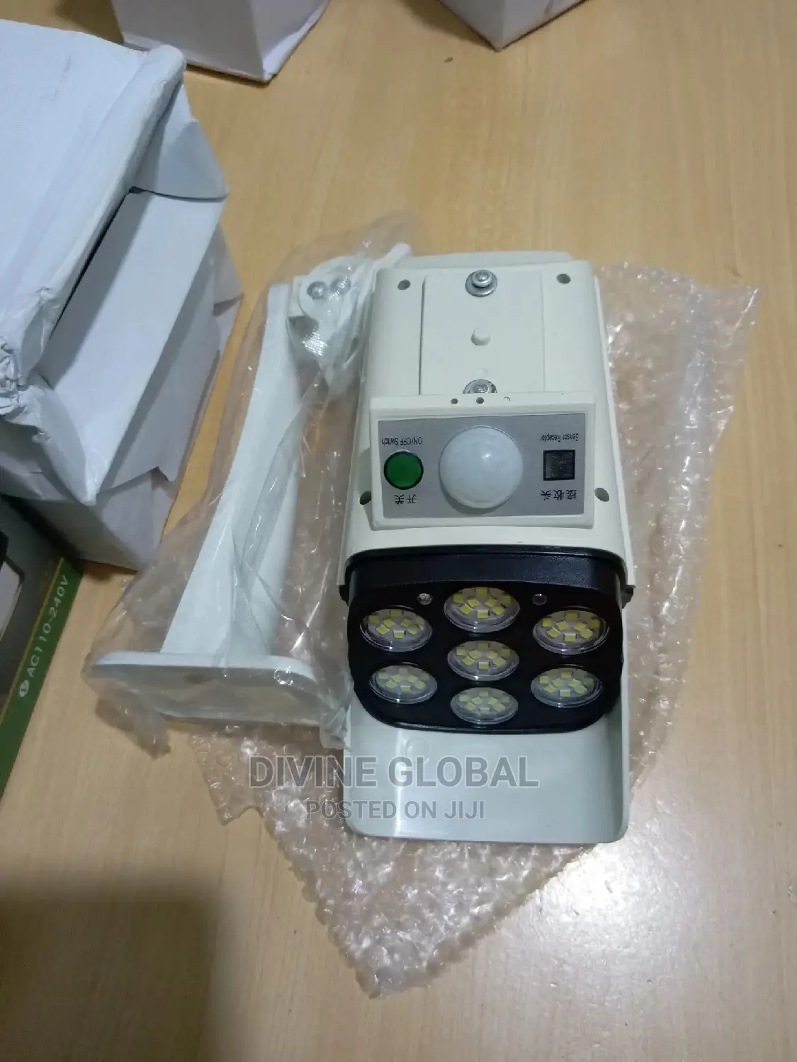 Solar Sensor LED Wall Security Lighting