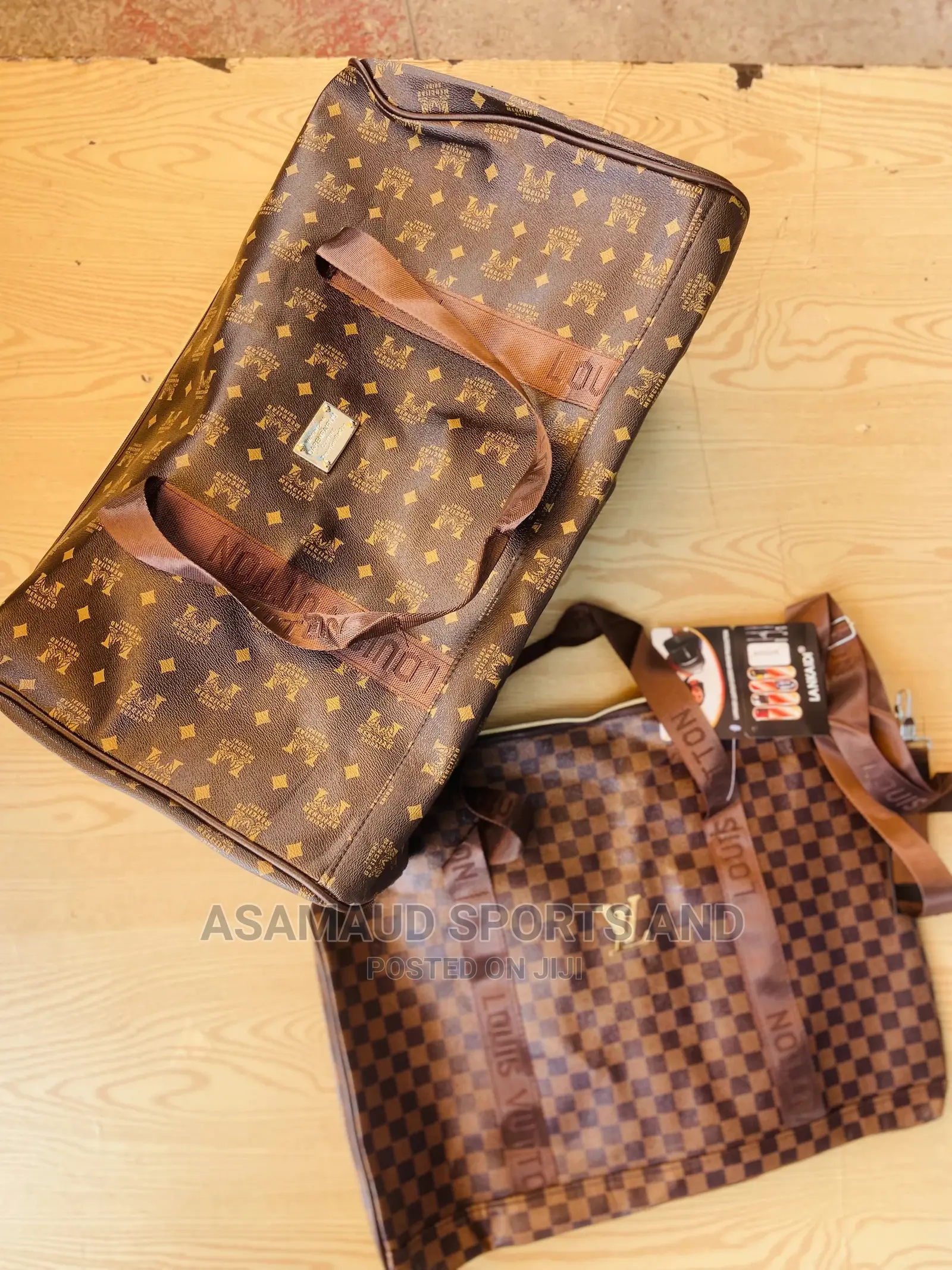Hand Bag at Cool Price