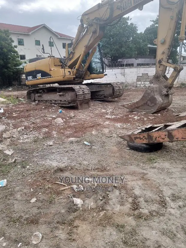 Foreign Used 320cl Excavator for Rent