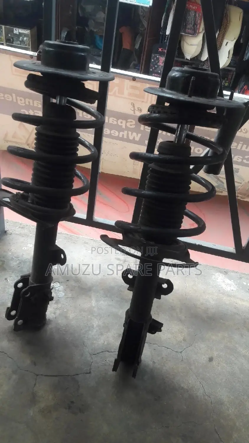 Chrysler Pacifica 2004 Front Shocks