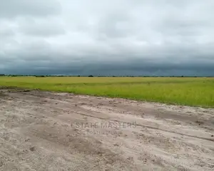 Splendid and Exclusive Estate Lands