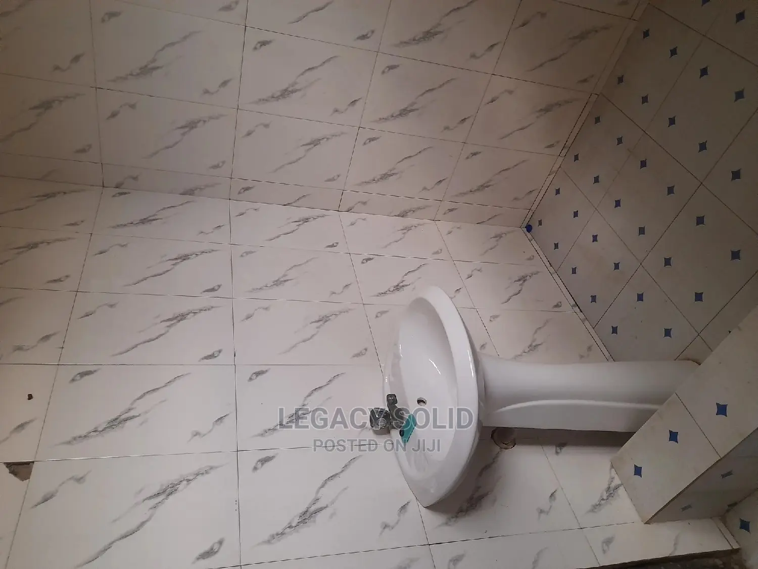 2bdrm Apartment in Legacy Solid Real, Teshie for rent