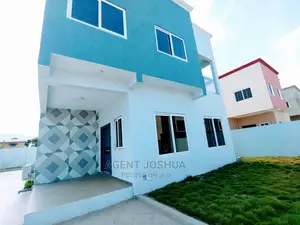 4bdrm House in Manet Court Estate, Airport Residential Area for rent