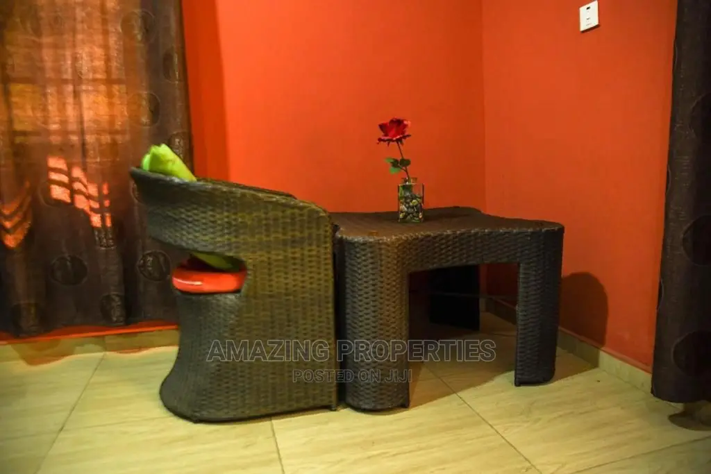 4bdrm House in Sakumono, Spintex for Sale
