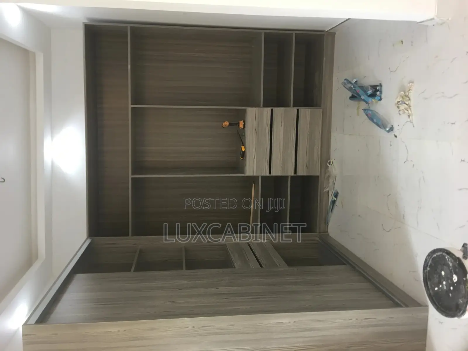 Nice Walk-In Closet’S